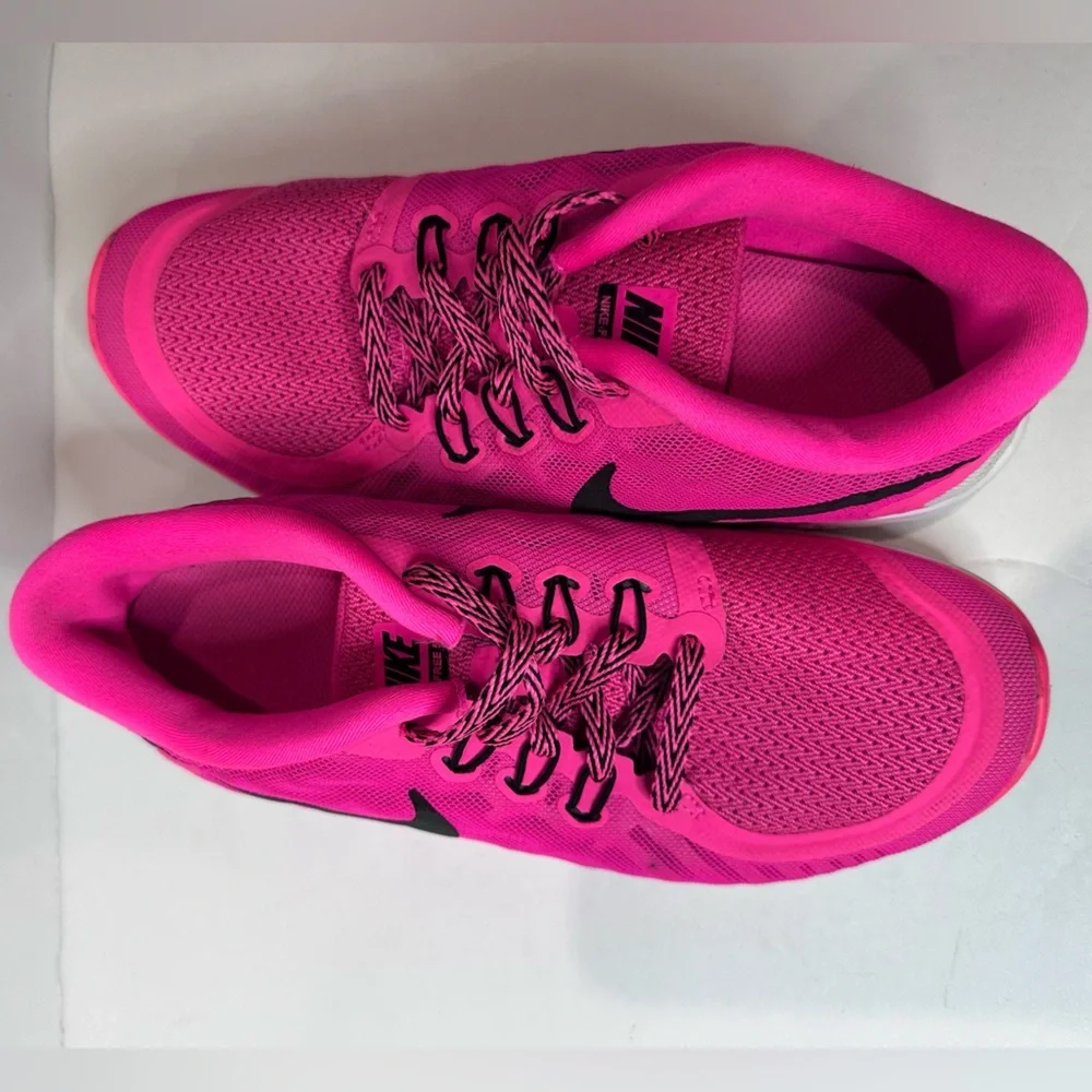 Nike kids Pink Running Shoes